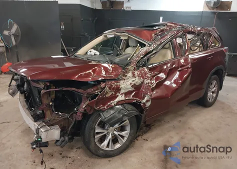 2015 Toyota Highlander Xle V6 z USA, uszkodzony, nr VIN 5TDJKRFH4FS139389